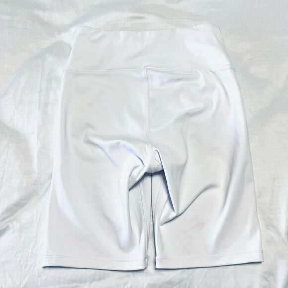 Good American ESSENTIAL BIKE SHORT White  Athleisure Athletic Shorts Size Small - Picture 6 of 15